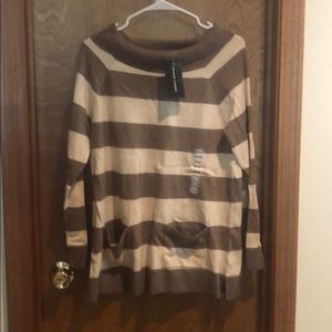 Light long sleeve sweater